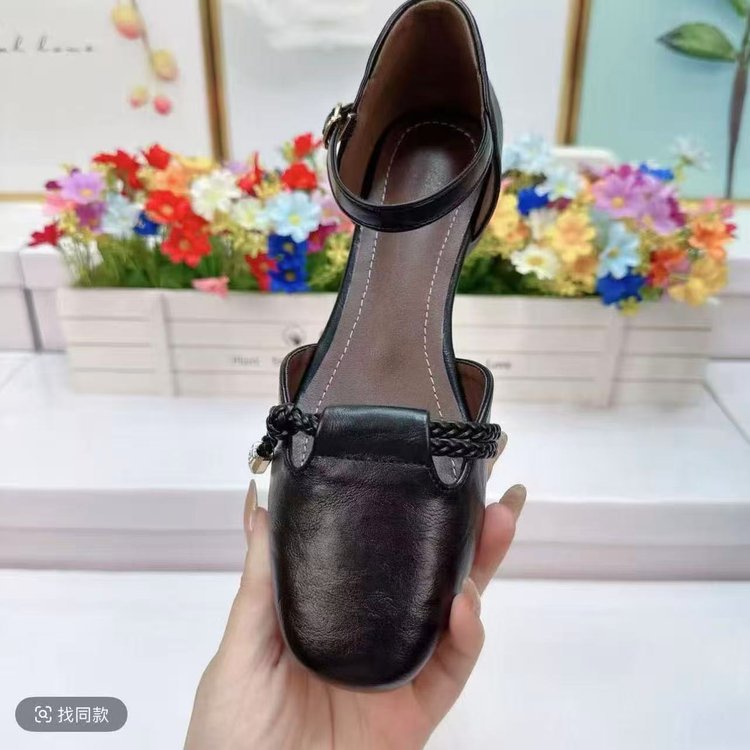 Tacones gruesos de verano sandalias para mujeres 2026 nuevo estilo versátil cómodo tacones bajos de cuero suave de dama zapatos de tacones altos