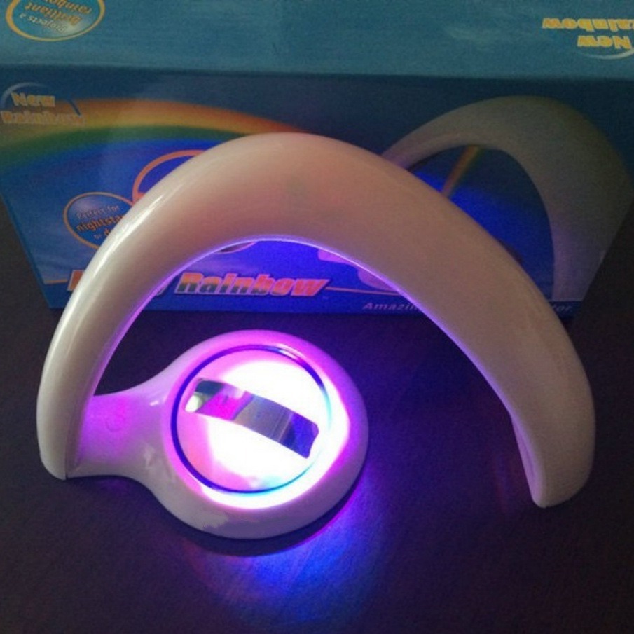 Nuevo hogar romántico lámpara de noche LED pareja regalo de cumpleaños creativo lámpara de escritorio pequeña lámpara de proyección arco iris