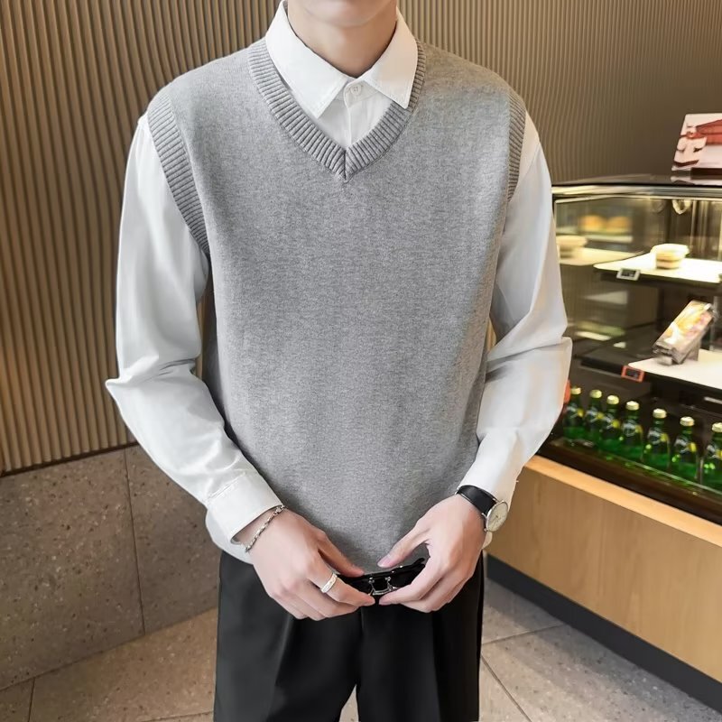 Autumn Sleeveless Sweater Vest for Men, Loose Trendy Knitted Undershirt in Black and Dark Gray Autumn Sleeveless Sweater Vest for Men, Loose Trendy Knitted Undershirt in Black and Dark Gray