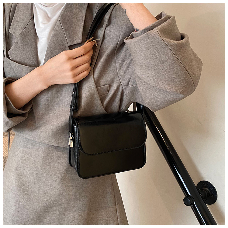This year's popular small women's bags are the new 2024 trendy, versatile, simple and niche single-shoulder, underarm and crossbody bags undefined