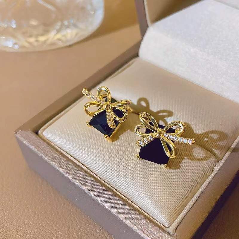 Classic design elegant elite black sophisticated retro earrings with…