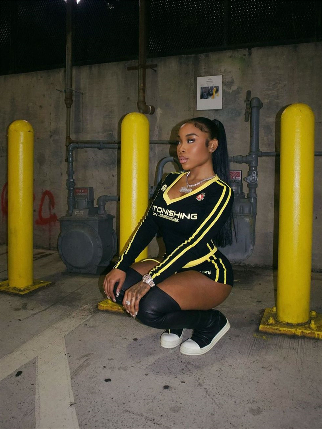 Fall Retro Contrast Color V neck Slim Fit Sexy Long Sleeve Top Drawstring Shorts Two Piece Sets