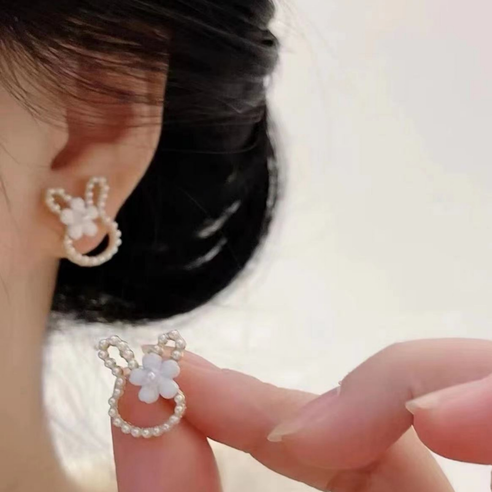 韩系可爱花朵兔子耳钉甜美小珍珠设计感耳饰小红书同款小清新耳环