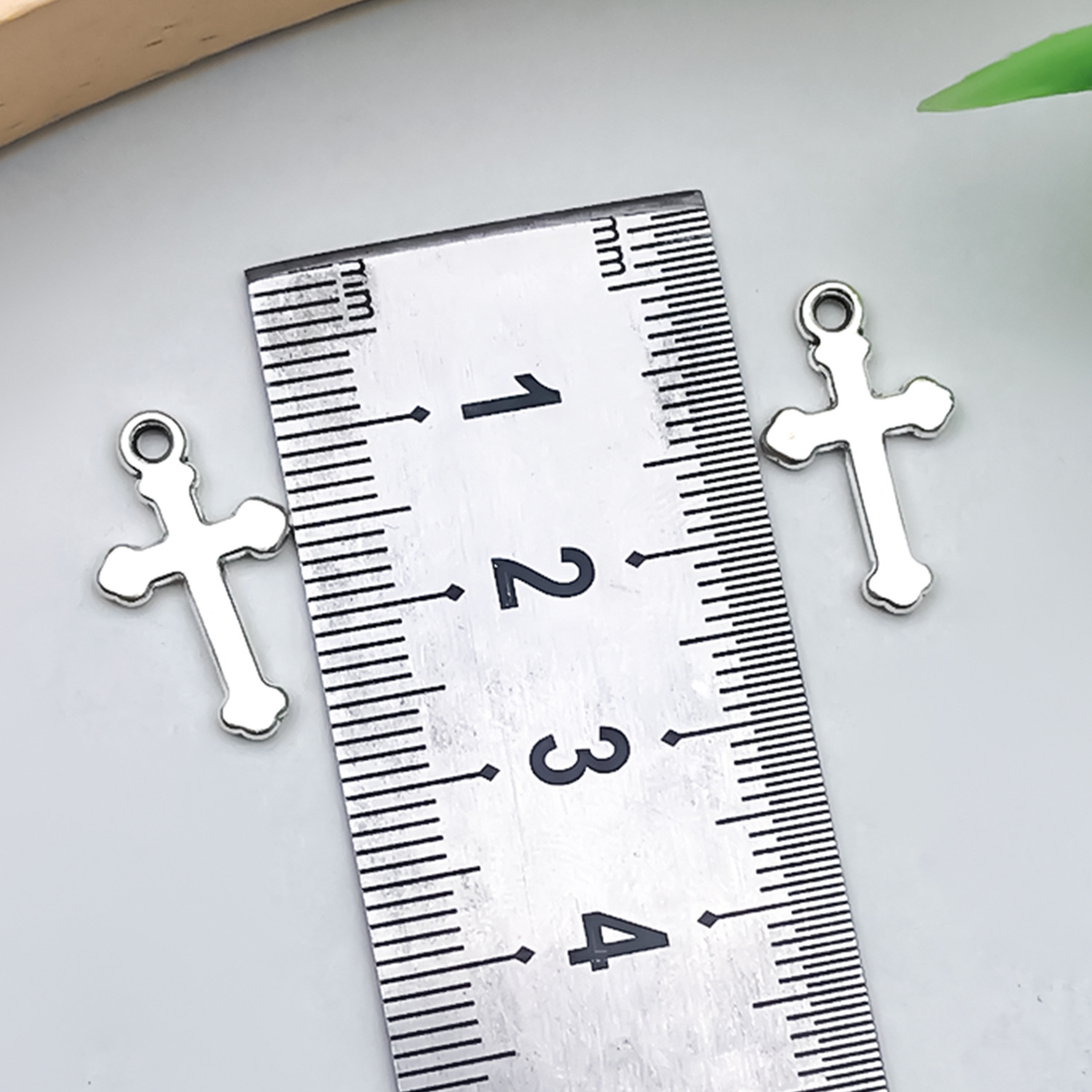 1 ancient silver cross 11x19mm-0.7g-15697