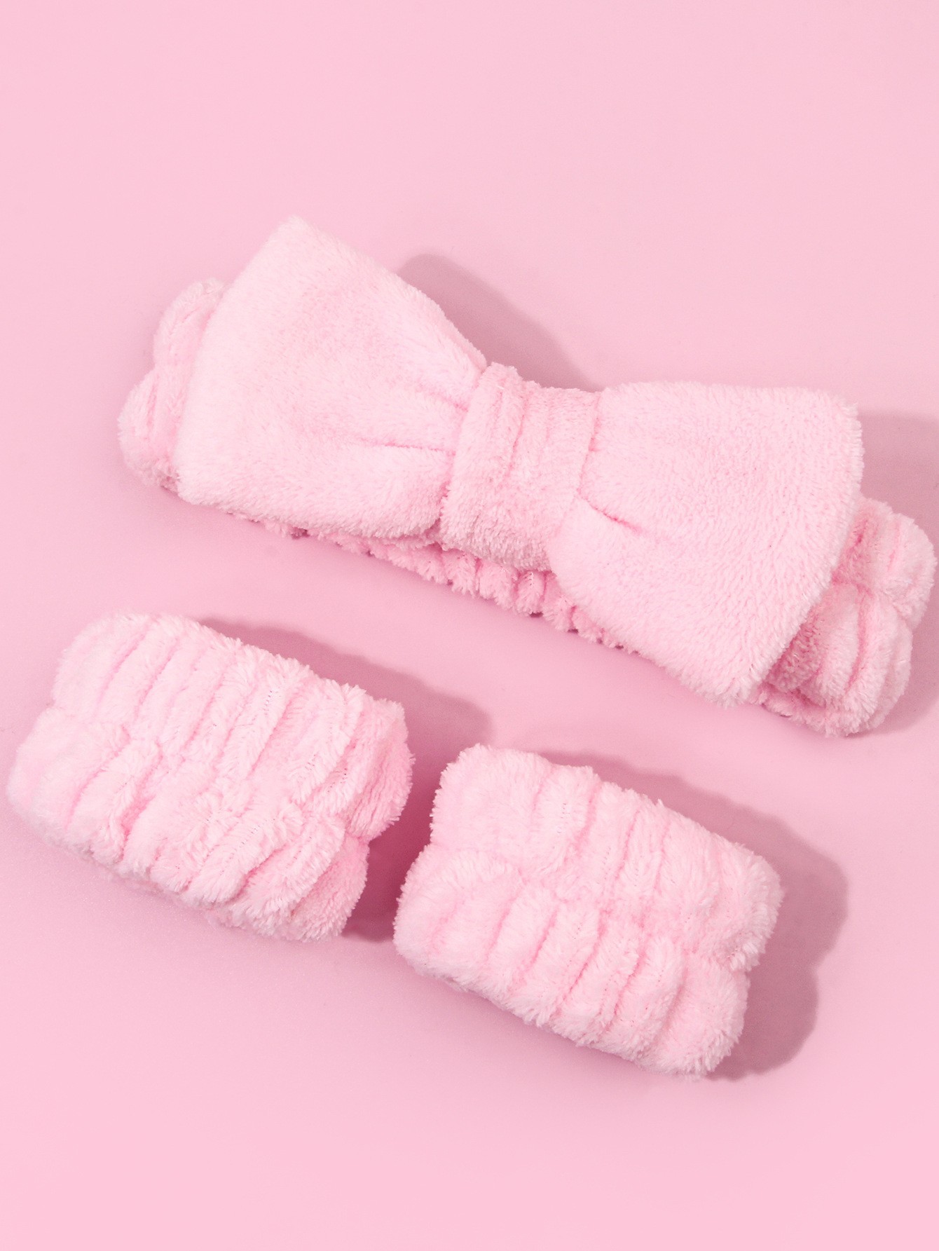 Explosiones transfronterizas desmaquillaje triángulo pulgar polvo conjunto correa de cabello combinación de huevo de maquillaje lavado de la cara esponja absorción correa de muñeca