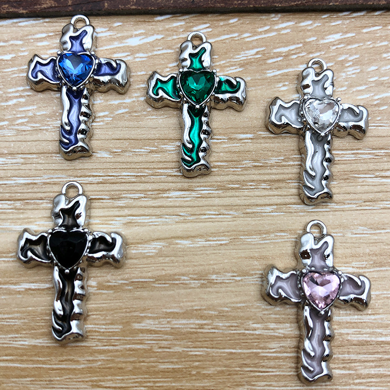 7g Weight Pendant Jewelry Making Type 19*28mm Jewelry Making Size DIY Jewelry Accessories Classification 5 Models Each Model 1, 5/Pack Quantity Alloy Material Cross, Heart Shape Pattern Plating Design Retro Style 5 Models Each Model 1, 5/Pack 19*28mm Alloy Cross Heart Shape Pendant 9