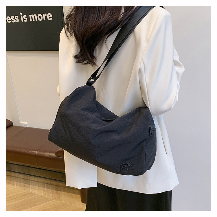 Crossbody tote bag, Korean style Instagram niche design women's bag, nylon fabric canvas bag, fashionable, casual and artistic single-shoulder bag undefined