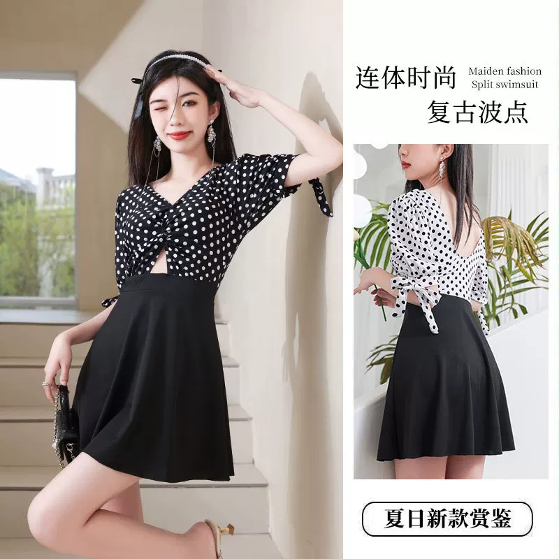 Дизайн брендового купальника, высокая талия, городской стиль, slim fit, тренд сезона