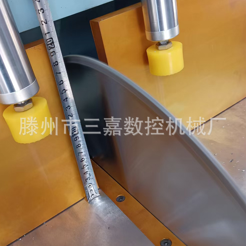 ����ǵ�ͷ�и�� ���͹�ҵ���Ͳ��и�� ���Ŵ�������������Ƕ�