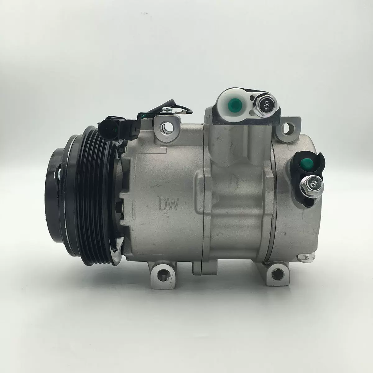 适用于现代雅绅特1.6 07-11汽车空调压缩机977011J050 8FK351272
