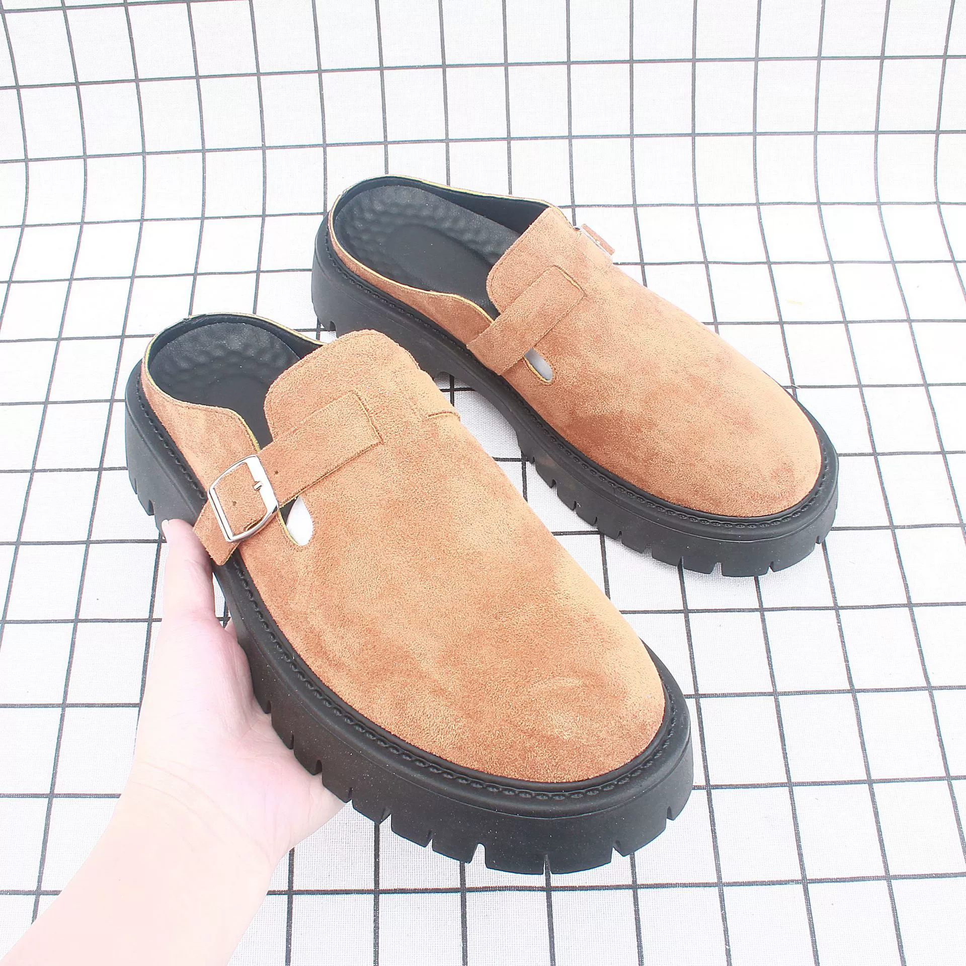 Простые универсальные мужские туфли на толстой подошве в стиле ретро, ​​новые осенне-зимние модные нескользящие тапочки с закрытым носком D56.