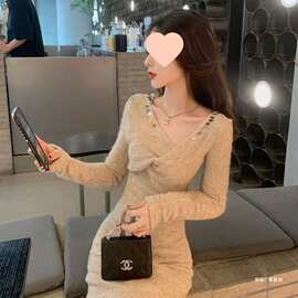 小香风针织连衣裙2025新款感小个子修身秋冬法式气质毛衣裙子