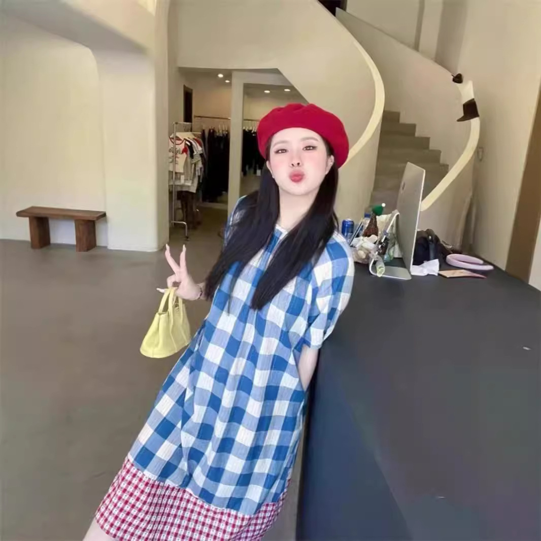 Autumn Japanese dress with a round collar