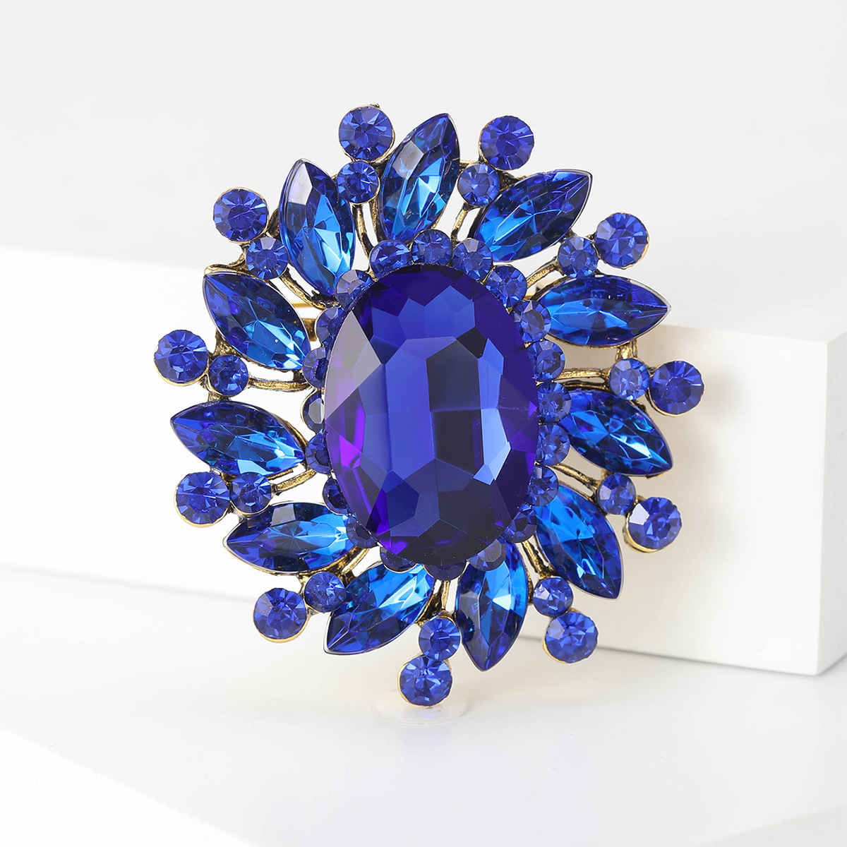 30g Weight Glass Inlay Material Brooches Classification Holiday Occasion Alloy Material Flower Pattern Women's Gender Inlay Design Simple Style Style Simple Style Pin Flower Alloy Inlay Glass Women's Brooches 6