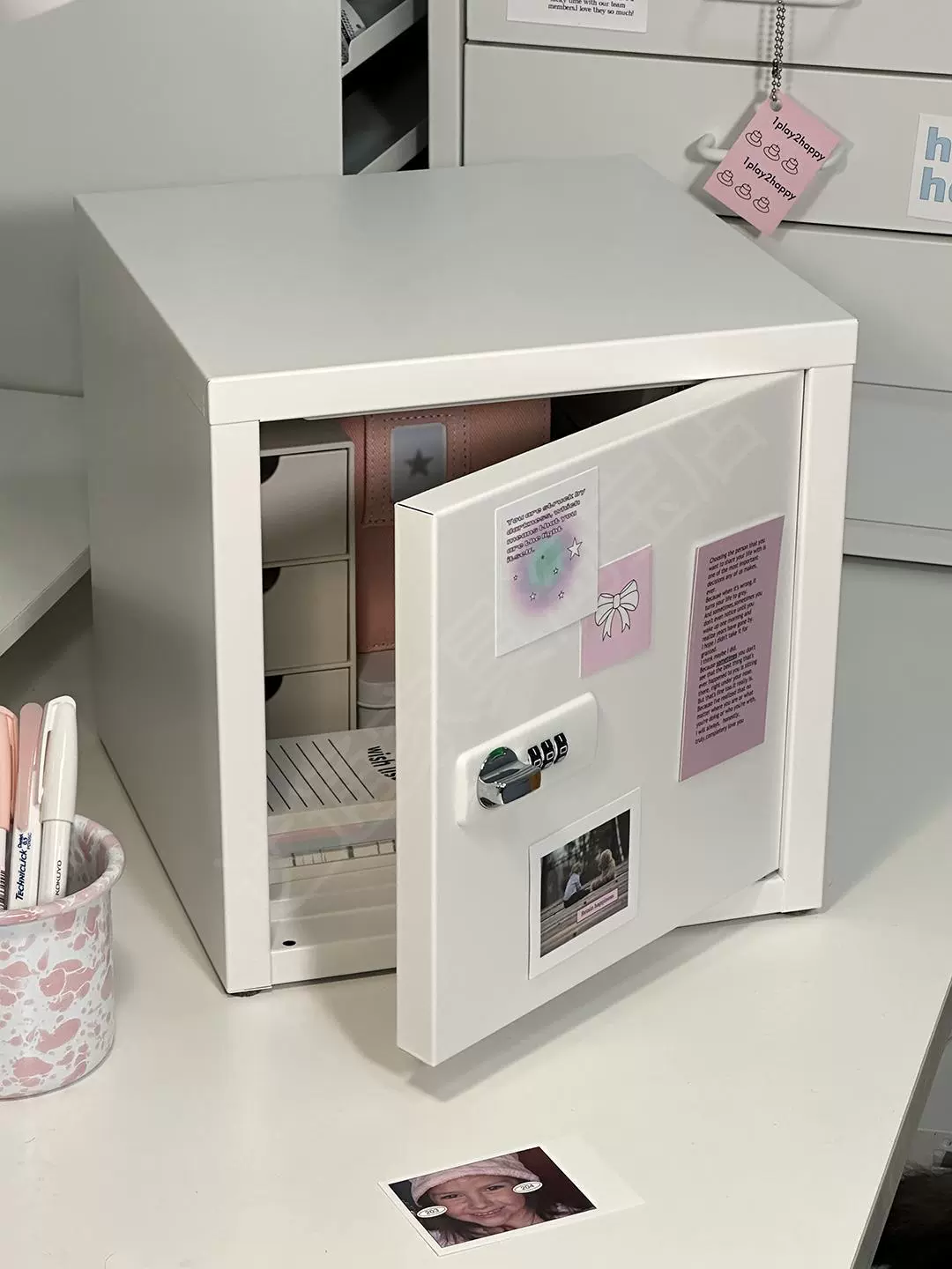 Safe storage system, table intimate storage box