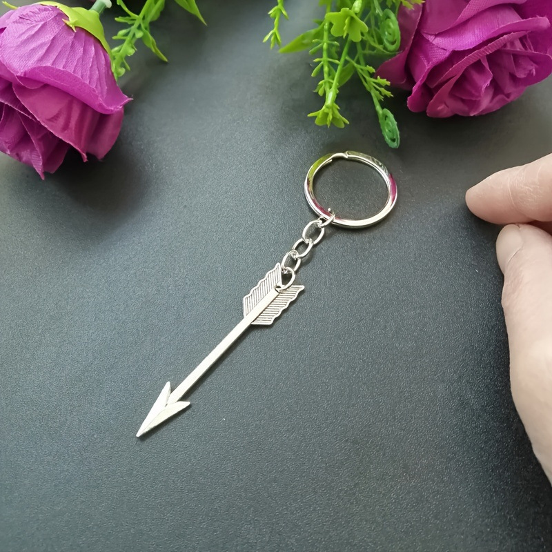 Fashion Love Arrow Keychain Retro Alloy Cupid Arrow Keychain for Men and Women Party Memorial Gift