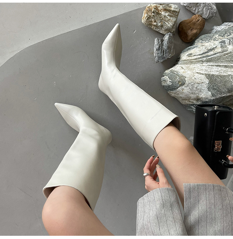 2024 Spring and Autumn Season New Versatile Simple Fashion Wide Korean Version Pointed Sleeve High Boots Soft Leather_voghion.com