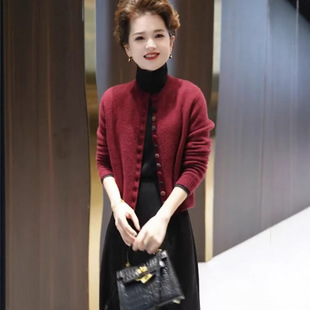 2024 autumn and winter fashion simple new temperament coat color buckle dopamine knitted long sleeve cardigan sweater women