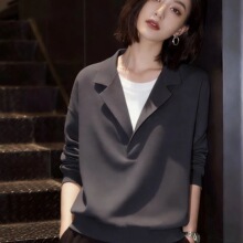 卫衣女2026女款春秋上衣新款高级时尚感欧美风翻领宽松老钱风上衣
