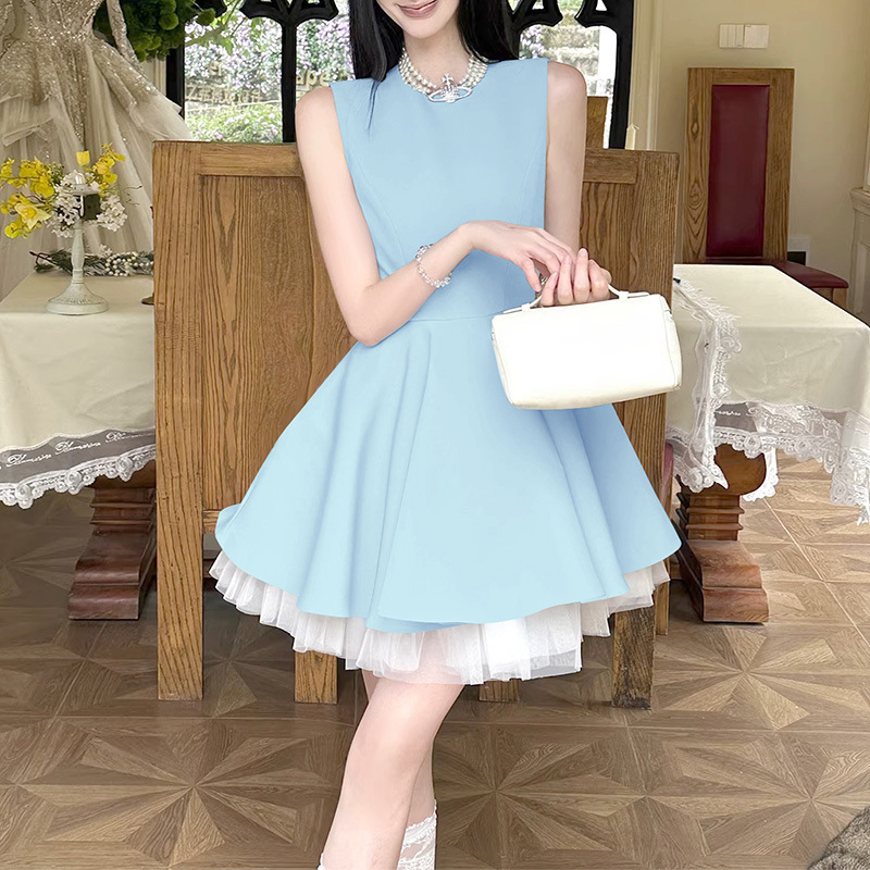 Light blue sleeveless dress for women, summer, round neck, waist-cinching, flared short skirt, mesh lining, sweet and pure style, suitable for petite figures