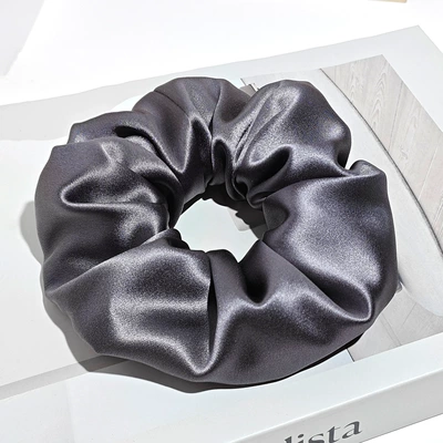 Saç üçün rezinlər | Premium 30mm Silk Hair Tie - 30mm-6cm-hair-tie-soft-gray