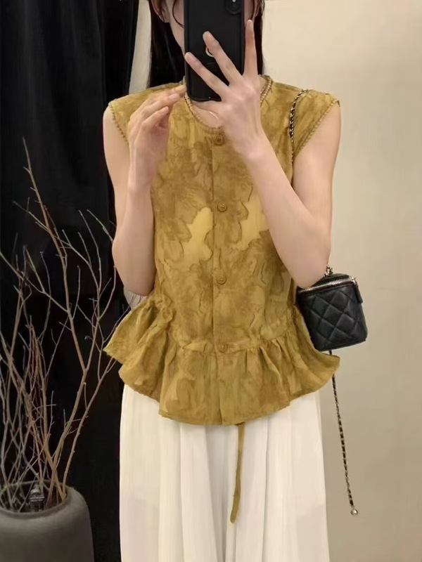 新しい中国風国民風 2025 夏の新しい女性のハイエンド西洋スタイルレースジャカードシングルブレストノースリーブシャツトップ|undefined