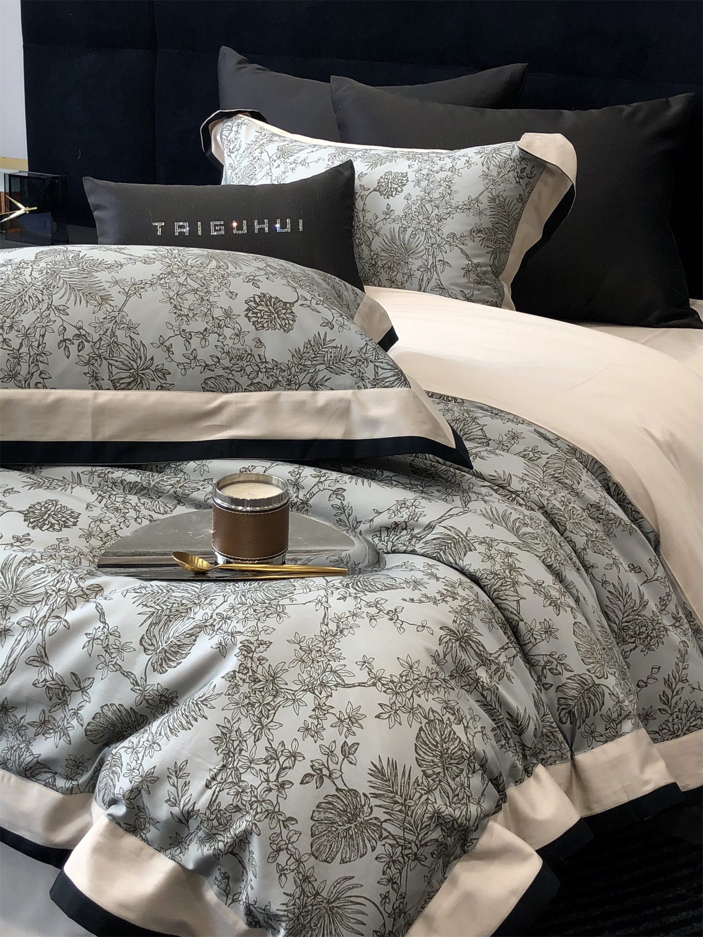 Completo letto matrimoniale vintage stile francese in cotone_voghion.com