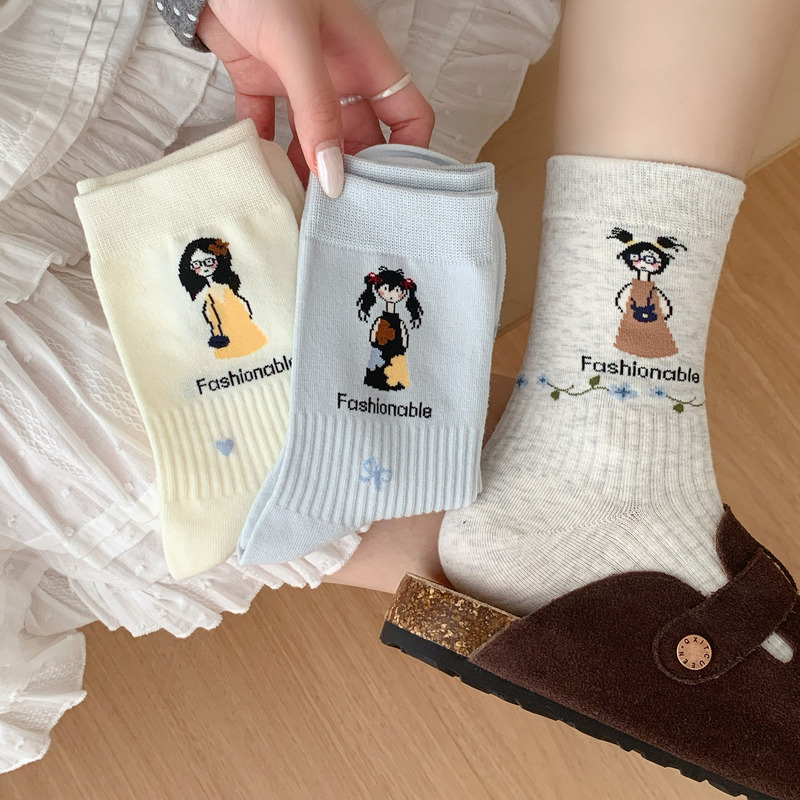 Original seamless women's socks for autumn and winter, with light compression, Korean style, trendy, playful, artistic, college-style mid-calf socks made of combed cotton Original seamless women's socks for autumn and winter, with light compression, Korean style, trendy, playful, artistic, college-style mid-calf socks made of combed cotton