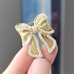 Pearl Bow Brooch Sweater Accessory, Exquisite & High-End Chanel-style Corsage Pin—Wholesale