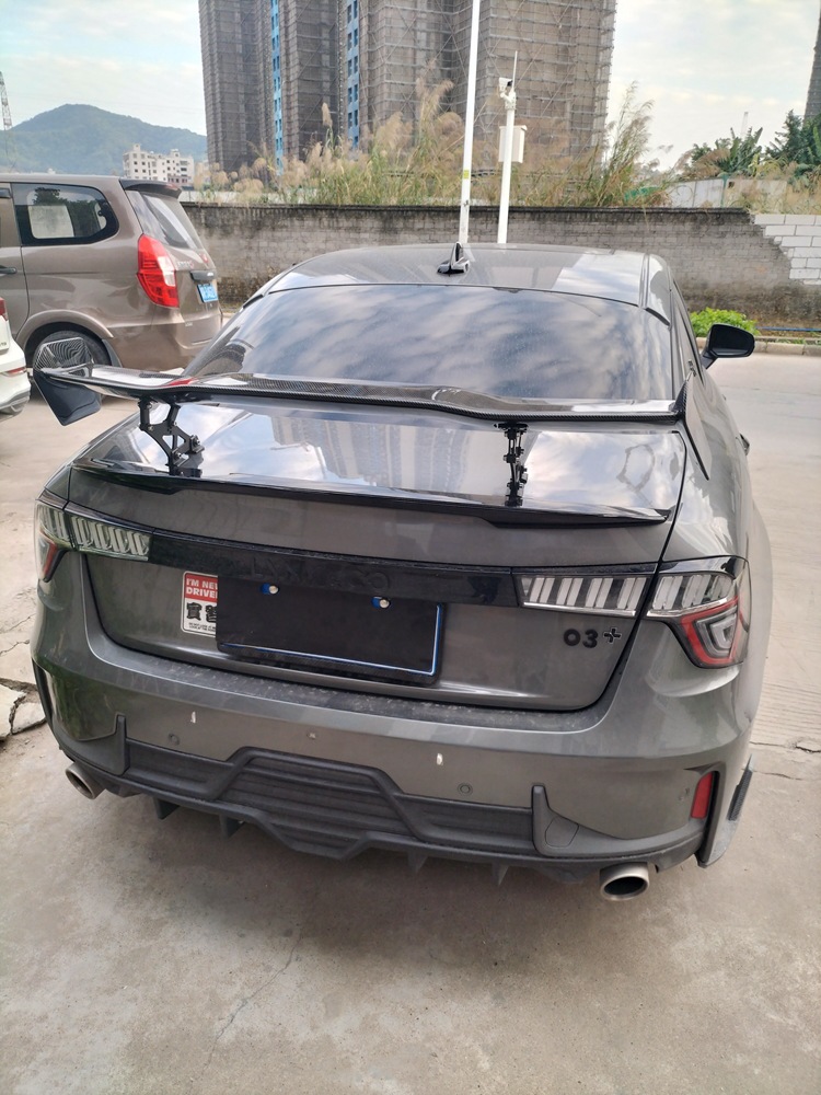General Motors Punch-Free Large Tail Sedan GT Carbon Fiber High-Foot Spoiler Fixed Wind Tail