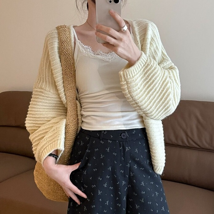 2026 Spring and Autumn New Sweet and Elegant Casual Style Knitted Cardigan for Women, Loose and Versatile Fashionable Sweater Coat for Women 2026 Spring and Autumn New Sweet and Elegant Casual Style Knitted Cardigan for Women, Loose and Versatile Fashionable Sweater Coat for Women