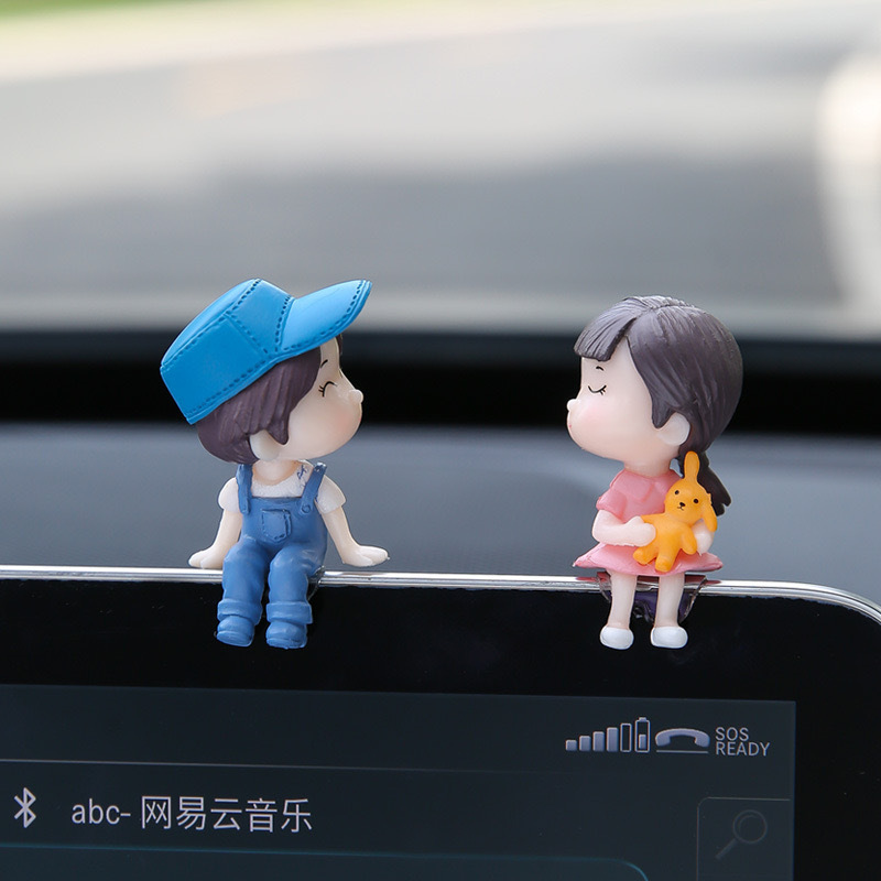Car Ornaments Cartoon Couple Dolls Creative Girl Car Dashboard Interior Decoration Car Decoration Items Small Gifts