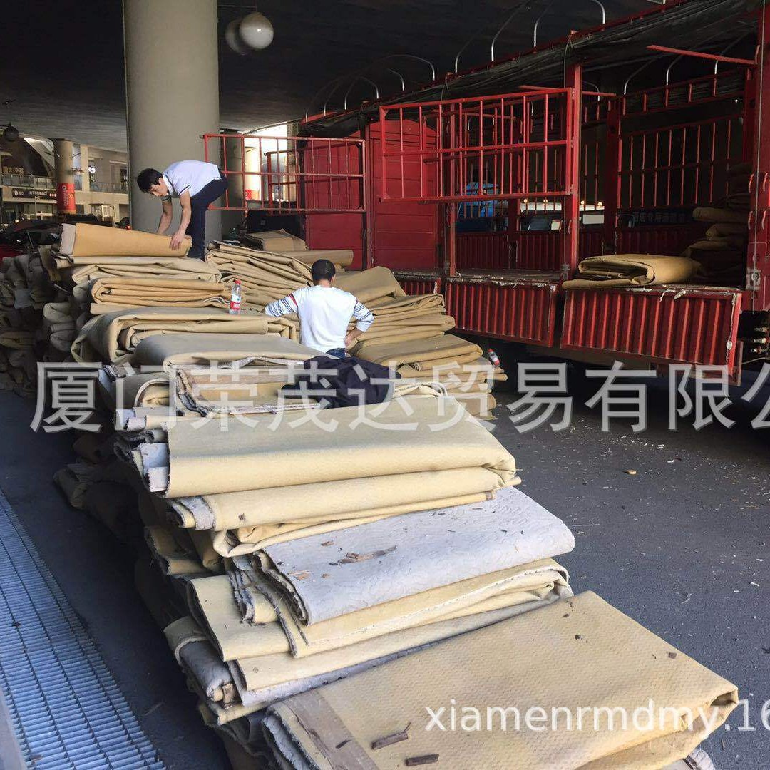 郑州常年现货二手地毯处理 六七成新厚度6毫米地面保护毛毯出售