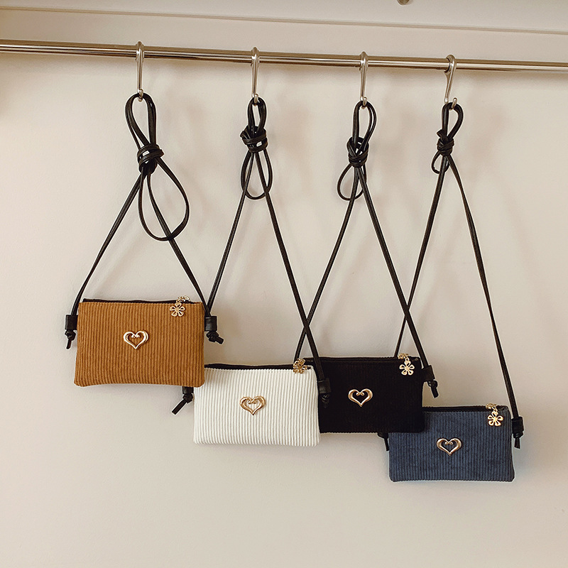 Bolsa de hombro coreana para niños y niñas, simple bolso de cambio de terciopelo de color sólido para bebés, nuevo bolso infantil transfronterizo