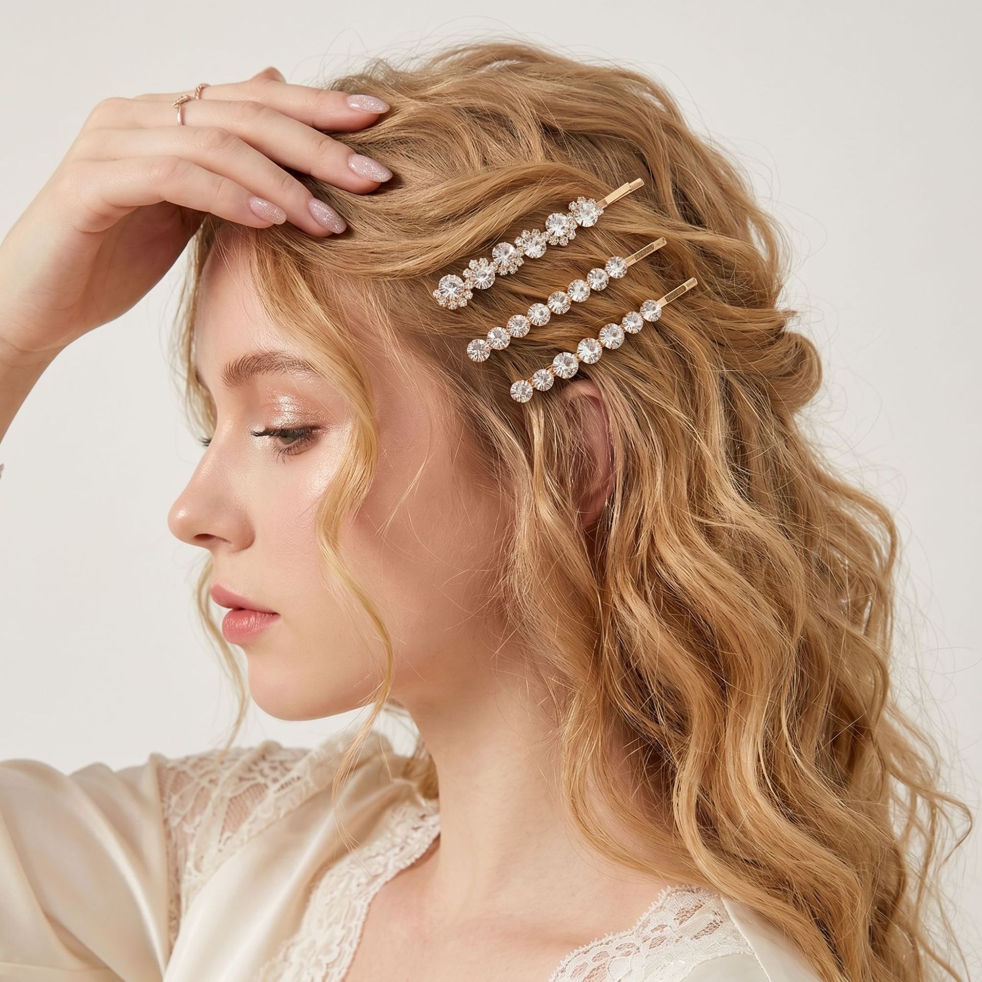 Horquilla de zirconio de lujo ligero europeo y americano con incrustaciones de diamantes, pinza de pelo de alta gama para mujer, suministro mayorista transfronterizo directo de fábrica.