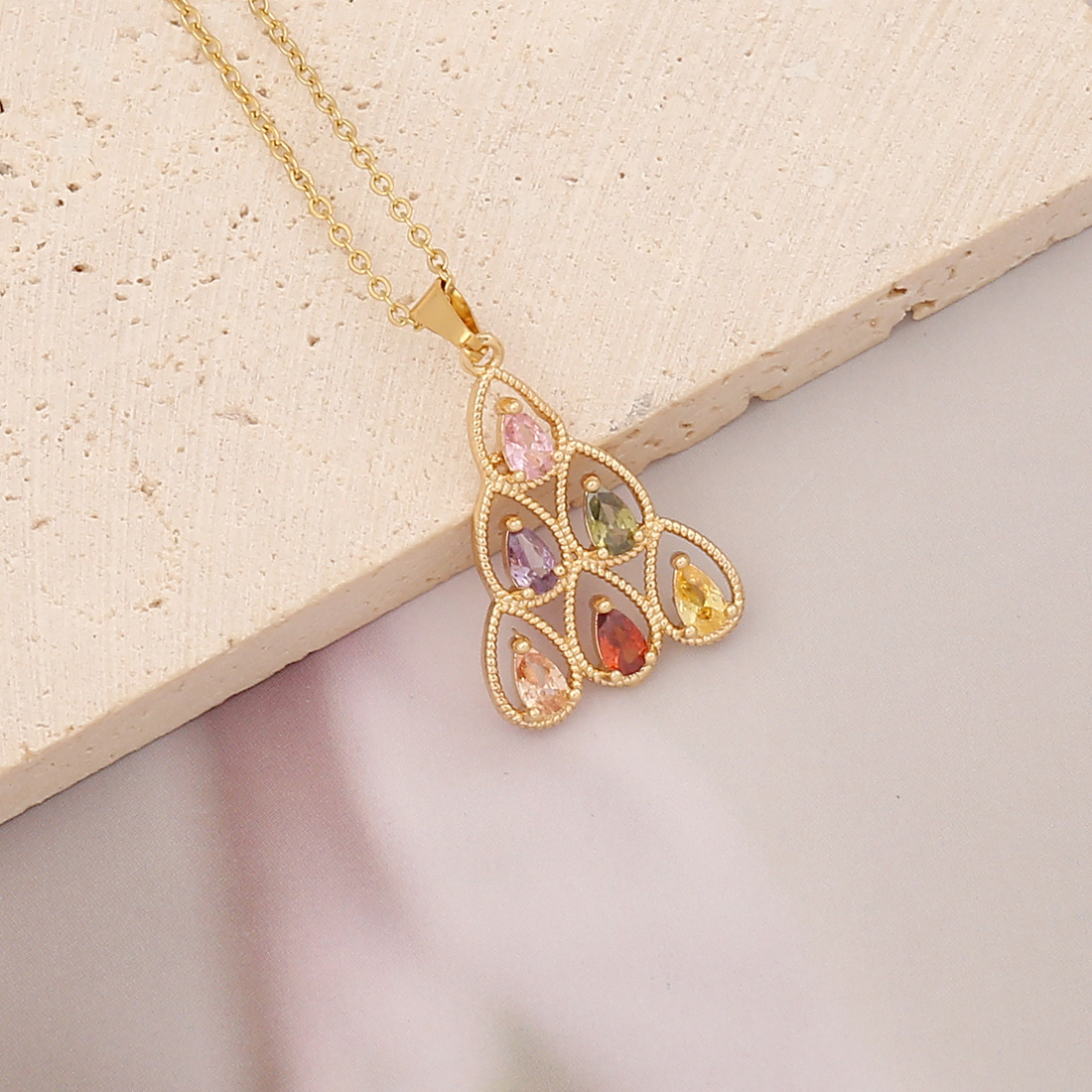 Fashion Leaf Flower Copper Plating Inlay Zircon Pendant Necklace 1 Piece