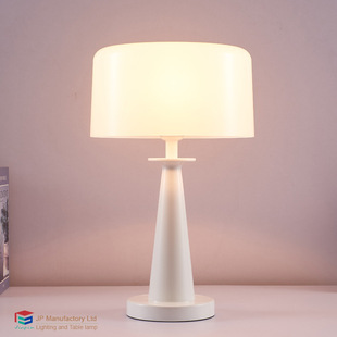 Creative Fashion Student Bedside Reading Table Lamp Hotel Warm Atmosphere Table Lamp Living Room Simple Elegant Decorative Table Lamp
