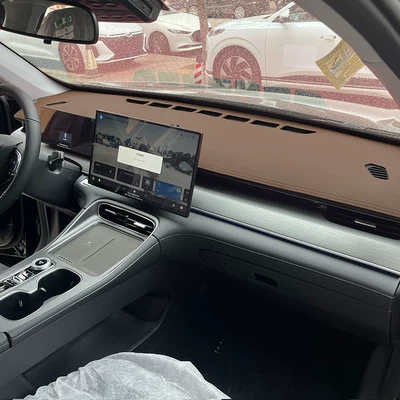 Tiggo 8 Plus Dashboard Light-Proof: Günəş əleyhinə siperlik - 25-models-of-tiggo-8plus-brown-no-embroidery