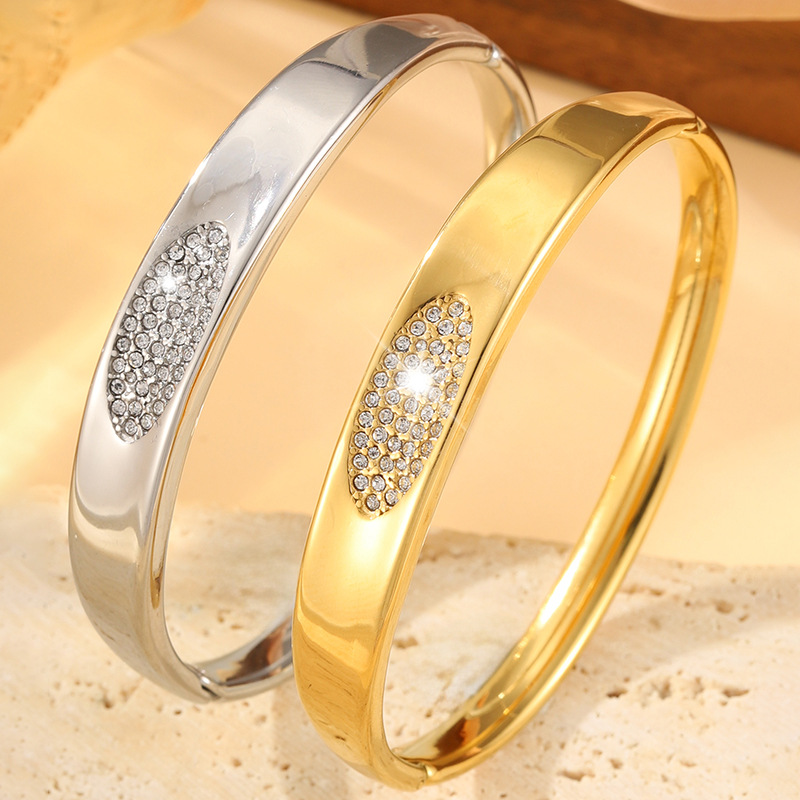 Brazalete de acero inoxidable de alta versión, diseño simple y delicado, diamante elíptico, acero de titanio, joyería, brazalete, joyería