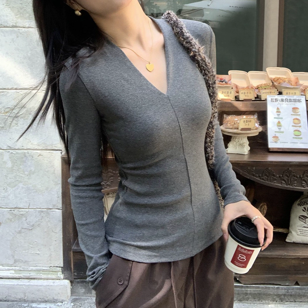 Весенний новый воротник рыбьей кости и нижняя рубашка