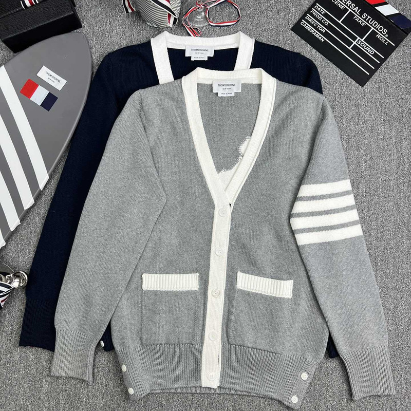 Factory Store High-Quality New Spring and Autumn Striped Color-Blocked Back-Panel Puppy Wool Unisex Knit Cardigan