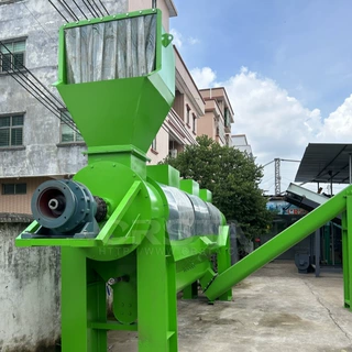 垃圾料PET怡宝瓶清洗处理设备，PET矿泉水瓶去标清洗加工线