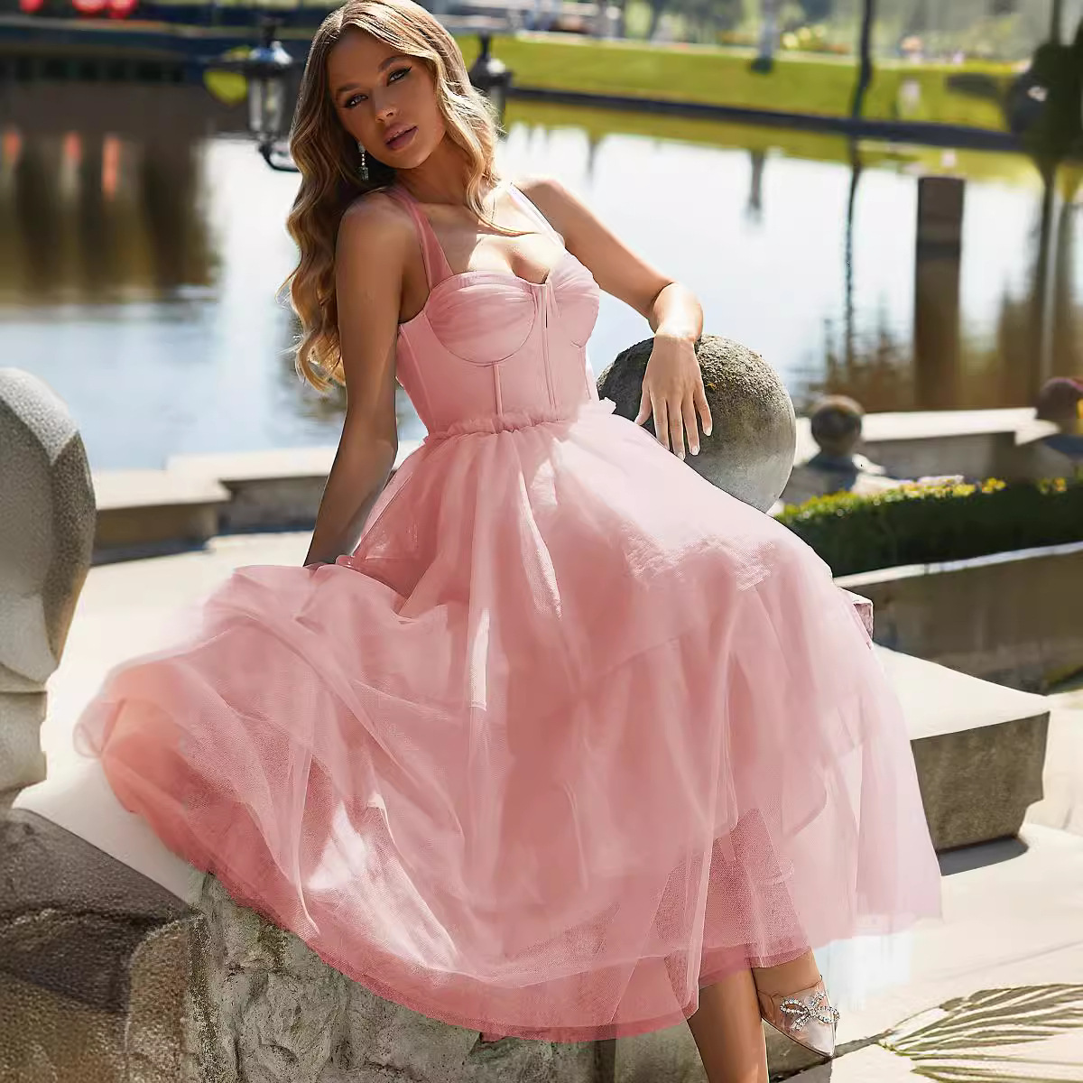 Mujeres de comercio exterior europeo y americano nueva correa vestido de novia Amazon sexy malla boda dama de honor vestido con el pecho de algodón image 2