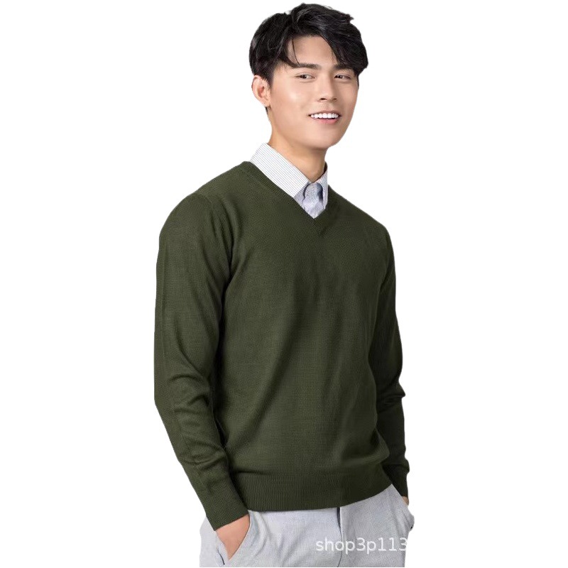 2023 Otoño e Invierno Nuevo estilo coreano cuello redondo para hombre más tamaño suéter de lana de punto suelto color sólido suéter de los hombres camisa de fondo