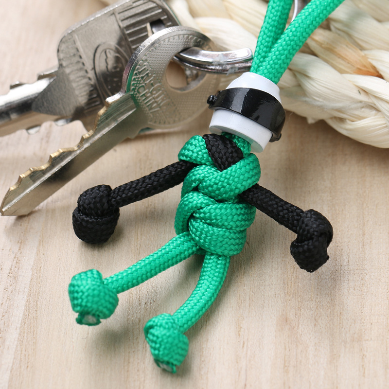 Casco de cuerda verde