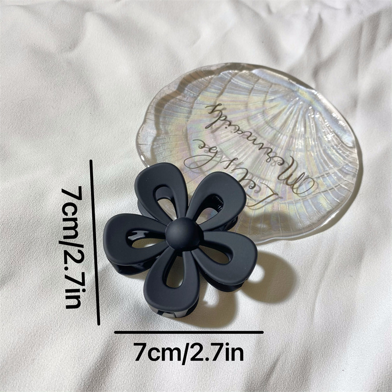 Sweet Solid Color Flower Plastic Resin Stoving Varnish Hair Clip 1 Piece