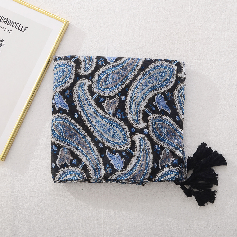 2022 nueva porcelana azul y blanca impresa decorativa de algodón y lino siente la bufanda de la borla bufanda del mantón de la protección solar de la playa para las mujeres