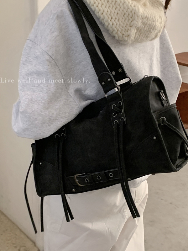复古手提机车包包女2025新款简约枕头包高级感单肩包大容量腋下包|undefined