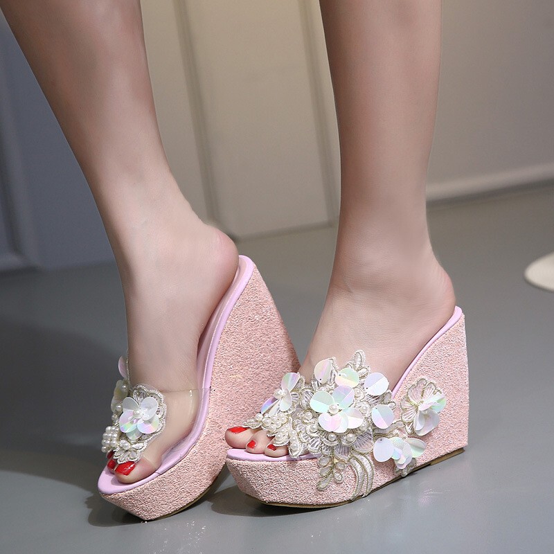 Thick-Soled Women's Shoes Factory Wholesale In-Stock Versatile Korean-Style Fashion Beaded Floral Summer Transparent Outdoor Wedge Slippers Thick-Soled Women's Shoes Factory Wholesale In-Stock Versatile Korean-Style Fashion Beaded Floral Summer Transparent Outdoor Wedge Slippers
