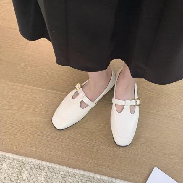 평평한 통근용 로퍼 2025 가을 겨울 신상 메리제인 슈즈 영국 스타일 얕은 입구 패션 신발 도매